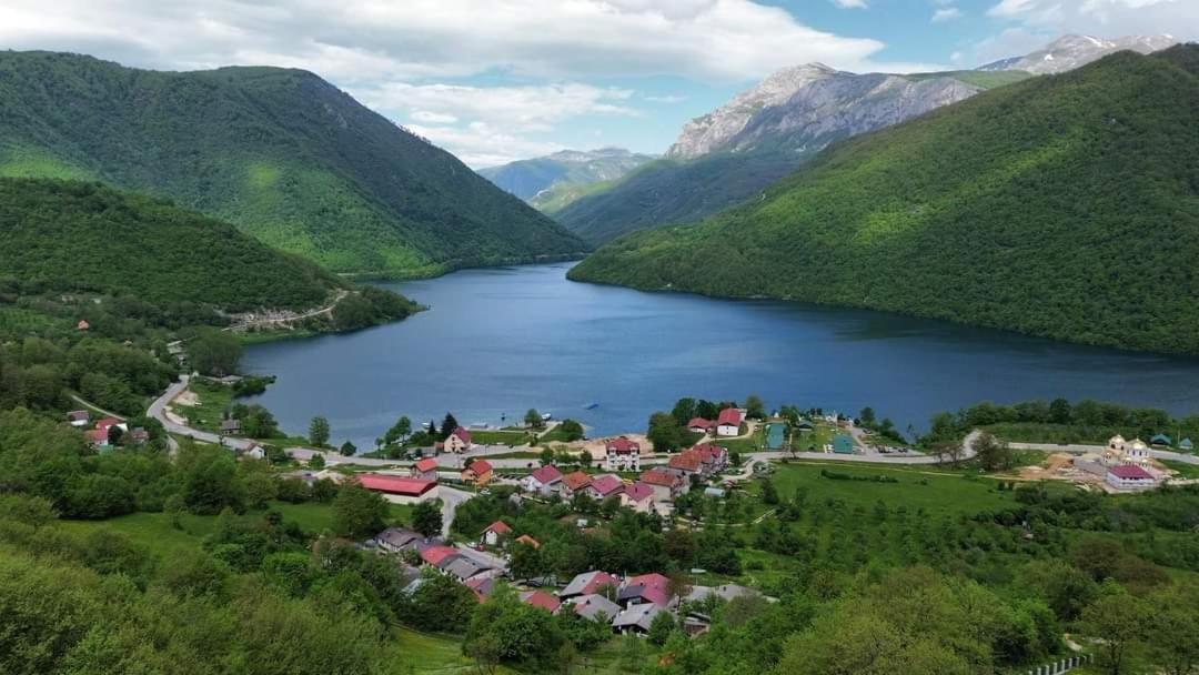 Apartman Andjela Плужине Экстерьер фото